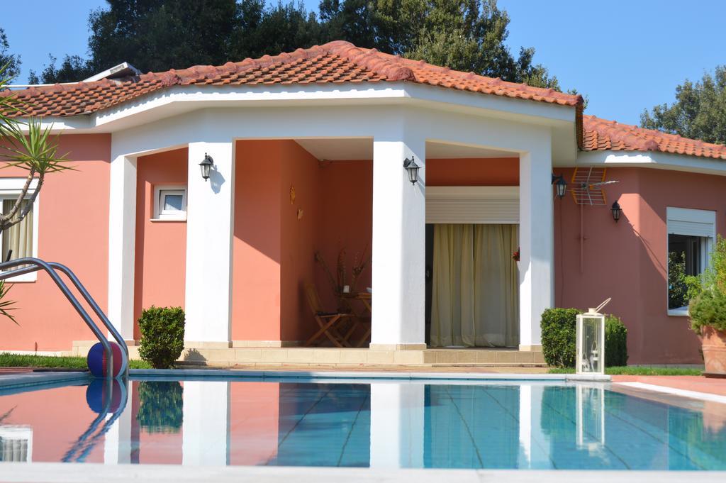 Villa Platanias Agia Paraskevi  Luaran gambar